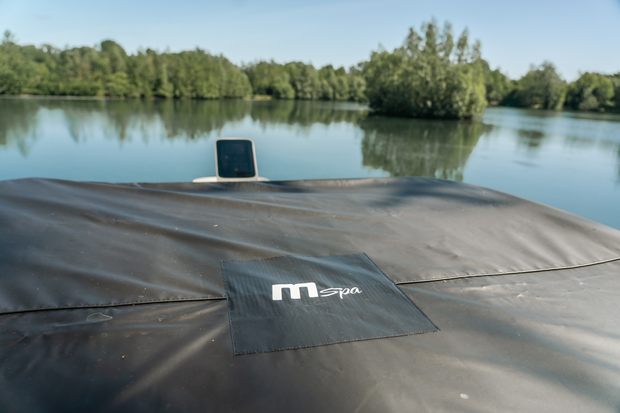 MSPA | OSLO | Frame Series | Rigid Hot Tub & Spa | Light up the night | Up to 6 Person