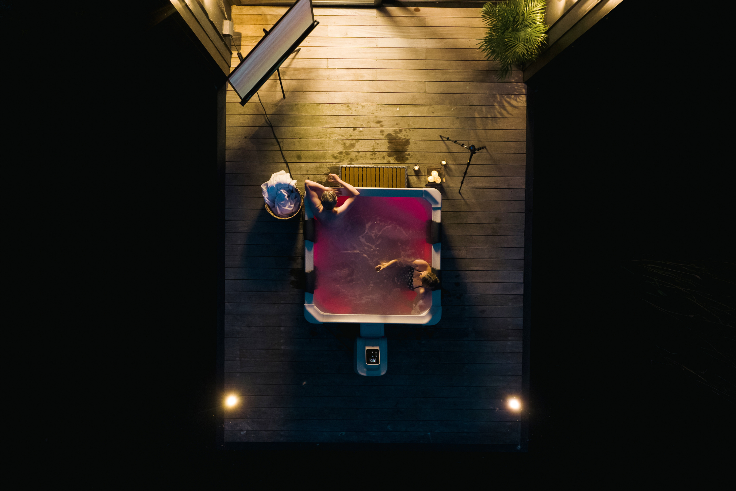 MSPA | OSLO | Frame Series | Rigid Hot Tub & Spa | Light up the night | Up to 6 Person